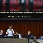 CCJ aprova cancelamento de contratos nas lojas de fornecedores