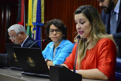 Assembleia aprova reserva de vagas para mulheres vítimas de violência doméstica