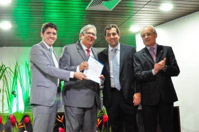 Assembleia Legislativa concede título de Cidadão Paraibano ao presidente da Asplan