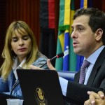 Gervásio antecipa pagamento dos servidores e confirma reformas na Assembleia Legislativa