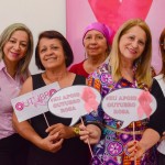 Outubro Rosa – Deputados destacam importância da Campanha Doe Lenço