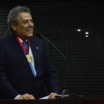 Assembleia entrega Medalha de Mérito Jurídico Tarcísio de Miranda Burity ao advogado Técio Lins e Silva