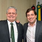 Gervásio transmite cargo de presidente para deputado João Bosco Carneiro