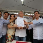 Gervásio participa de assinatura para construção de adutoras no Sertão