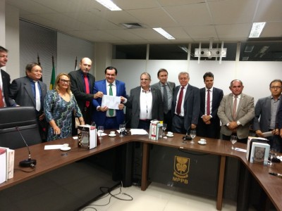 Assembleia discute transposição do São Francisco com Ministro da Integração Nacional