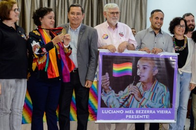 Assembleia entrega Medalha Dom Hélder Câmara ao Movimento do Espírito Lilás