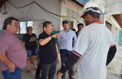 Adriano Galdino visita reforma de escola em Guarabira e parabeniza Governo do Estado por investimentos na Educação