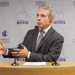 Assembleia debate PEC que inclui emendas impositivas no orçamento do Estado Assembleia debate PEC que inclui emendas impositivas no orçamento do Estado