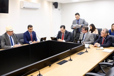 Comissão aprova projeto que adapta 30% dos ônibus de transporte coletivo para deficientes