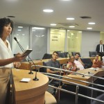 ALPB concede título de cidadania paraibana à pastora Thaiana Assis