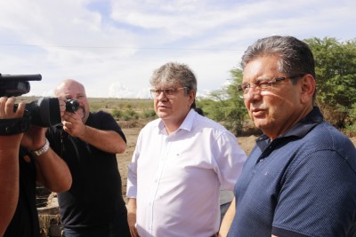 Adriano apresenta voto de aplauso ao governador João Azevêdo, eleito presidente do Consórcio Nordeste