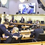 Assembleia presta homenagem a deputados que deixarão a Casa na próxima legislatura