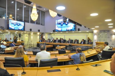 ALPB celebra os 57 anos da Câmara de Dirigentes Lojistas de João Pessoa durante sessão especial