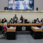 CCJ aprova projeto que oferece acompanhamento psicossocial a mães de autistas
