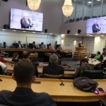 ALPB concede Comenda Verde ao advogado Talden Farias