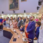 ALPB concede cidadania paraibana e medalha Epitácio Pessoa ao médico Jhony Bezerra