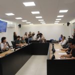 Comissão de Educação da ALPB debate regulamentação do uso de celulares em salas de aula