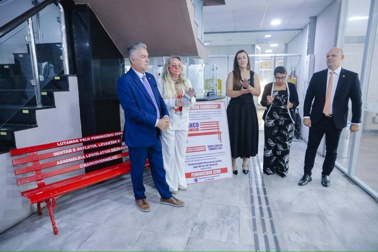 ALPB instala Banco Vermelho e reforça compromisso de proteção às mulheres