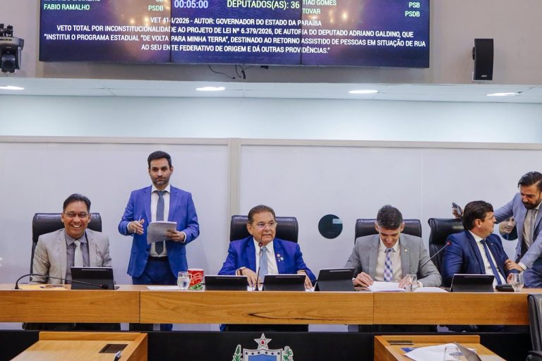 ALPB mantém aprovação de projeto para ajudar pessoas em situação de rua que queiram voltar ao estado de origem