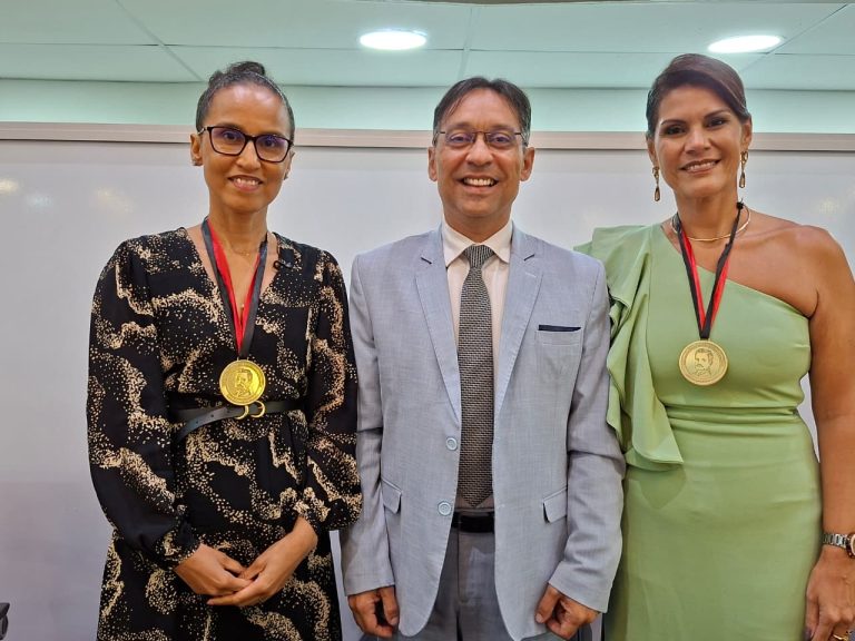 ALPB concede Medalha Epitácio Pessoa às juízas Rosimeire Ventura Leite e Flávia de Souza Batista