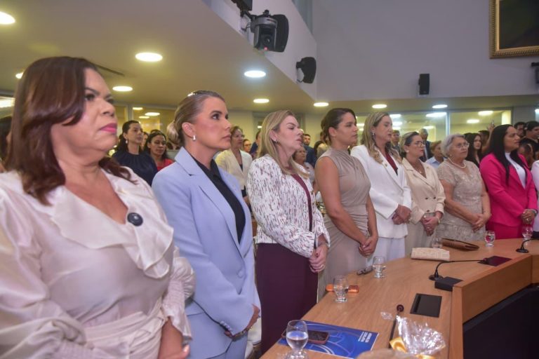 Mês da Mulher: ALPB concede Medalha Epitácio Pessoa a prefeitas paraibanas