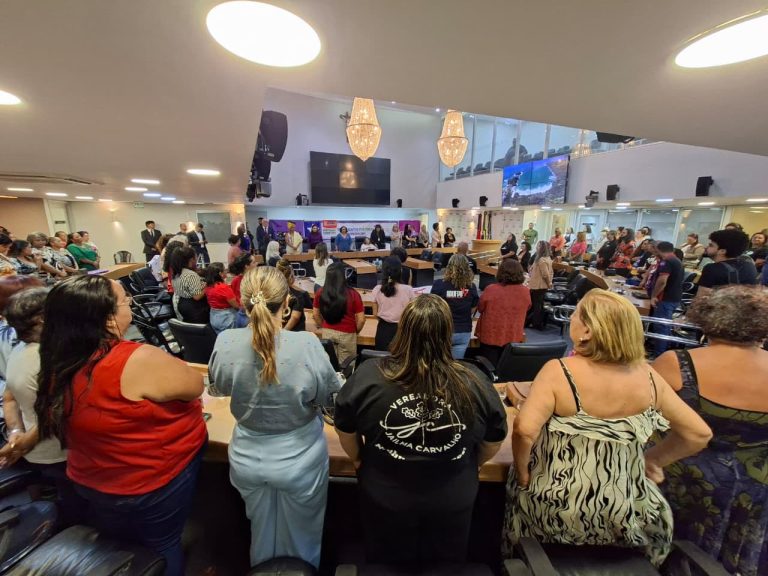 ALPB realiza sessão especial em comemoração ao Mês da Mulher