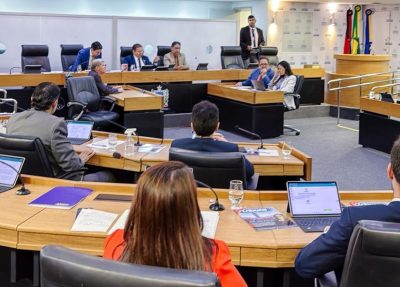 ALPB aprova projetos voltados à saúde, proteção às mulheres e desenvolvimento regional