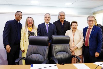 ALPB homenageia Padre José Carlos Serafim e o artista plástico Jurandir Maciel