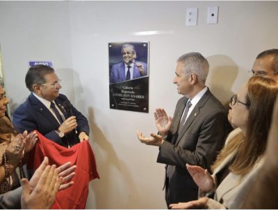 ALPB homenageia Edmilson Soares com nome de nova galeria no plenário