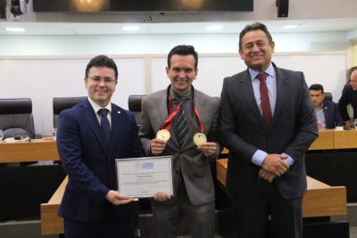 ALPB concede comenda talento esportivo a Adalberto Neto, primeiro paraibano a escalar o Monte Everest
