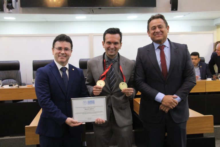 ALPB concede comenda talento esportivo a Adalberto Neto, primeiro paraibano a escalar o Monte Everest