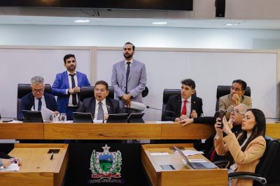 ALPB aprova projeto que proíbe venda de material escolar com conteúdo violento