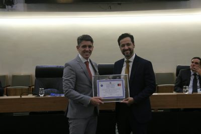 ALPB concede Cidadania Paraibana ao advogado Ronny Charles Lópes de Torres