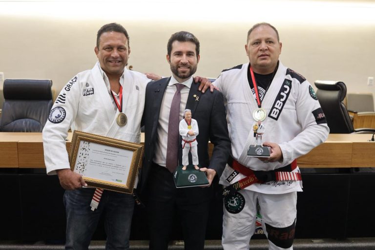 ALPB concede honrarias aos atletas de Jiu-Jitsu Renzo Gracie, Ralph Gracie e Marcelo Tigre